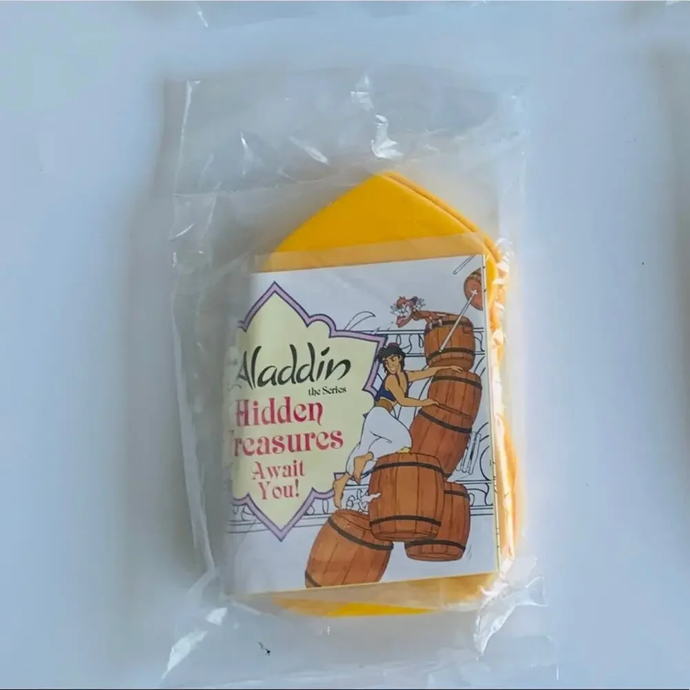 NEW 1994 Disney Aladdin Treasure Chest